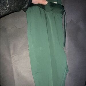 Mandala scrub pant midnight green jogger style. Petite XL